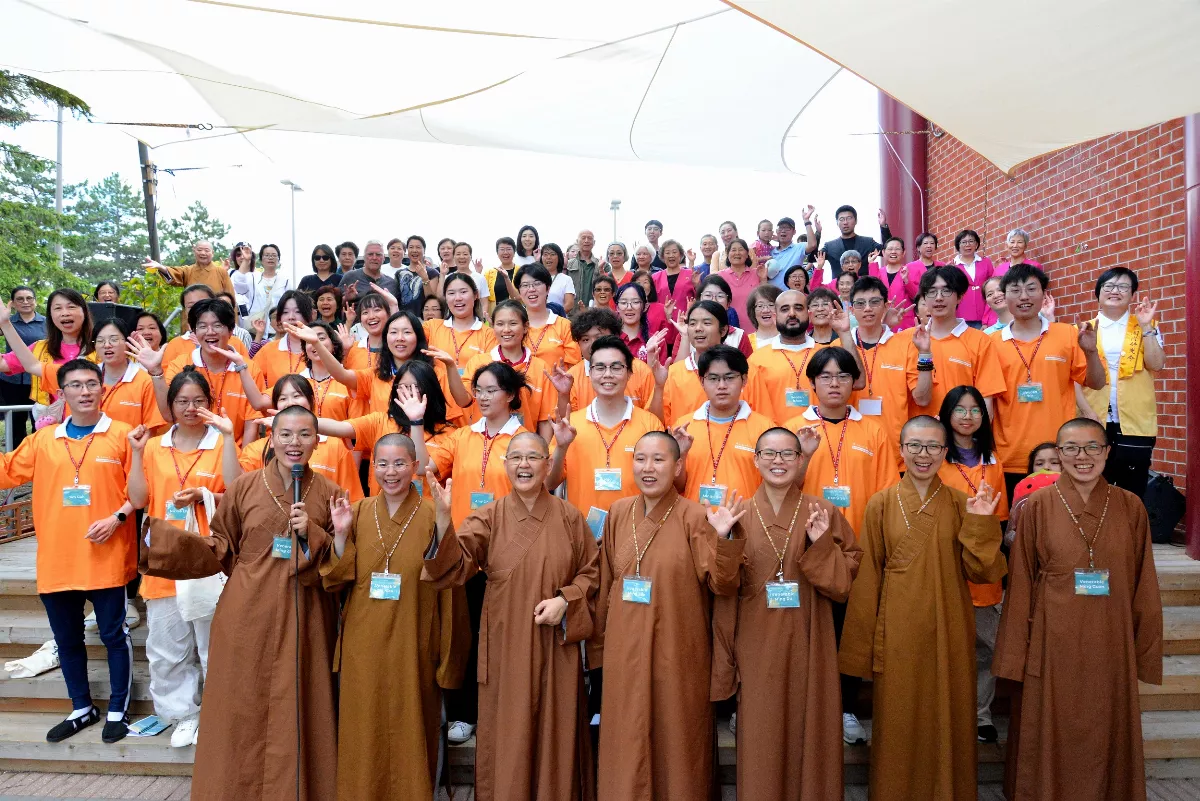 Empowering Youth with Humanistic Buddhism: Fo Guang Shan Temple of Toronto Concludes First English Youth Temple Retreat